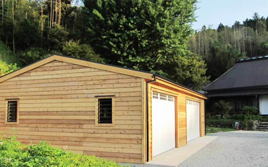 木の質感を生かした木造ガレージG-BB写真