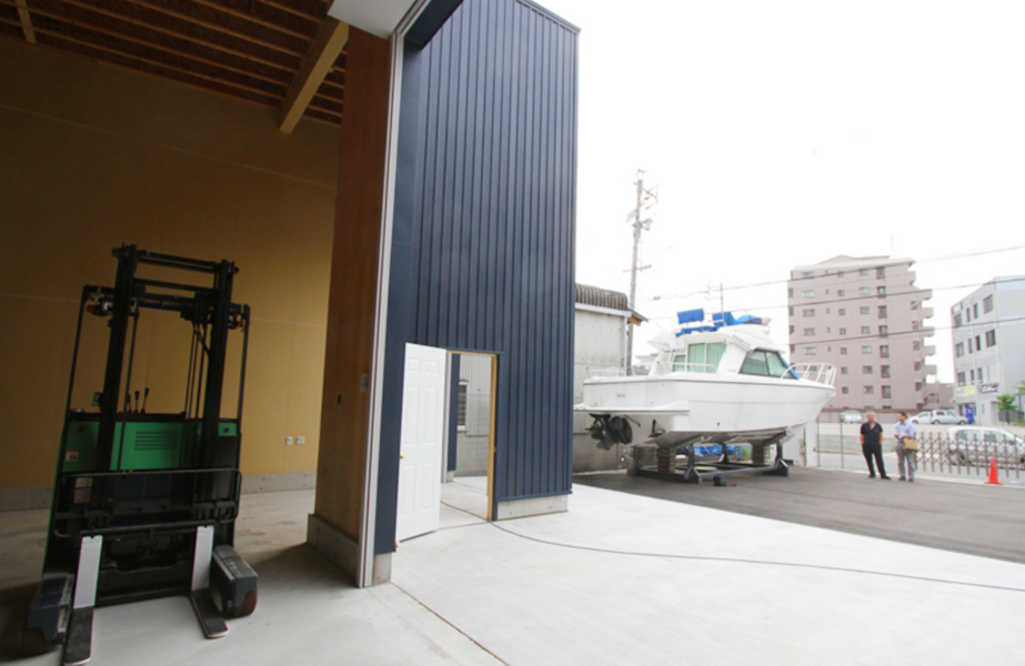 木造ガレージ 倉庫 船格納庫