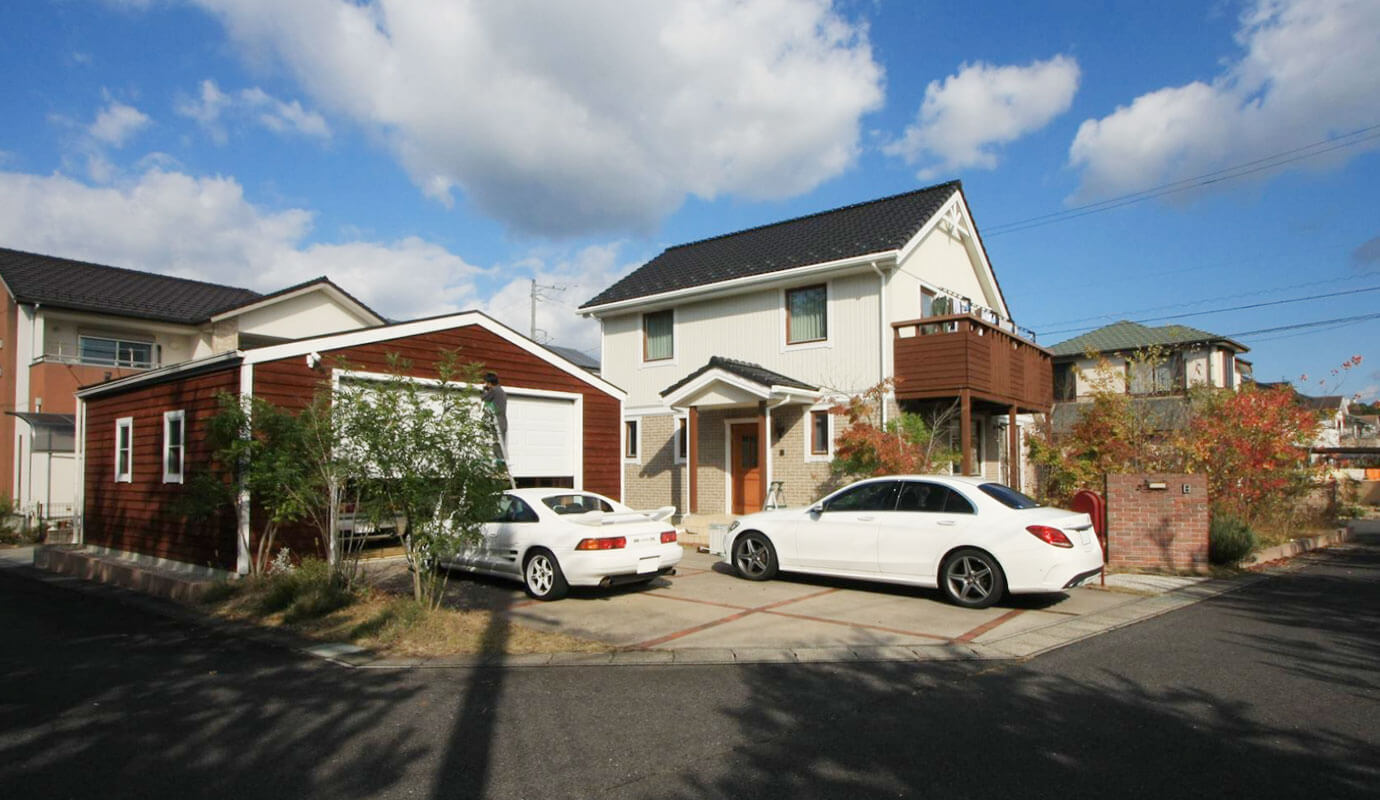 経年変化を楽しむガレージ