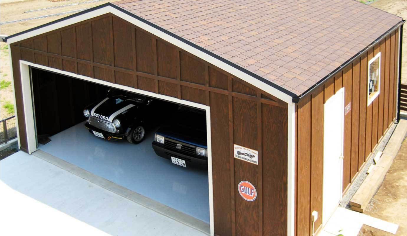 木の質感を生かした木造ガレージG-BB写真