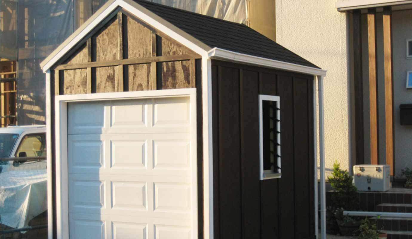 木の質感を生かした木造ガレージG-BB写真