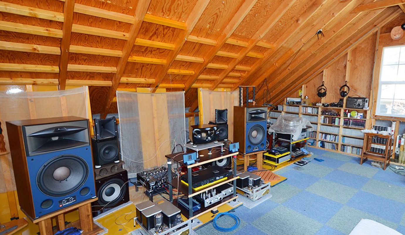 木の質感を生かした木造ガレージG-BB写真