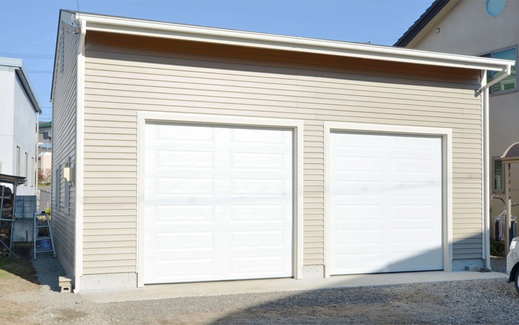 木の質感を生かしたガレージG-BB