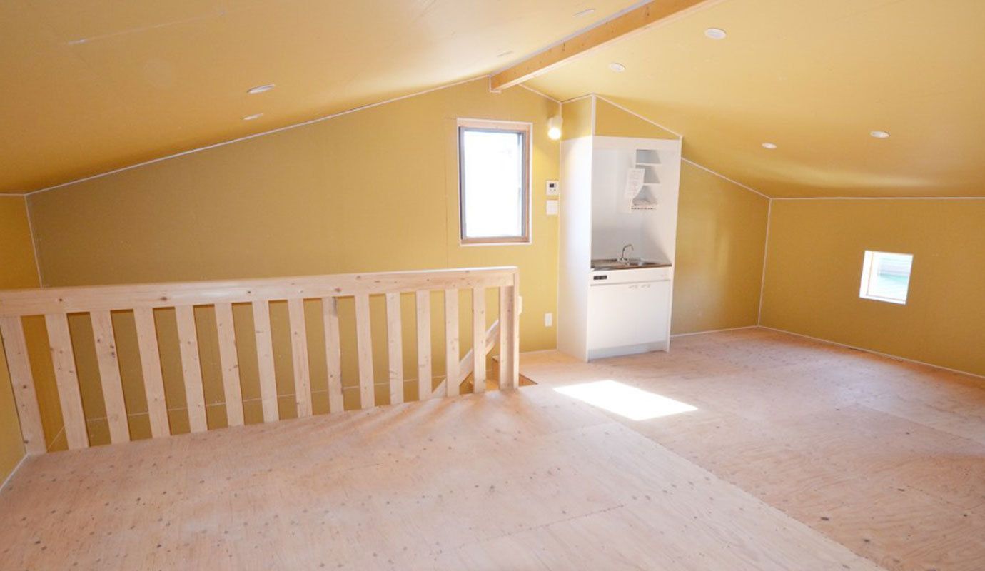 木の質感を生かした木造ガレージG-BB写真