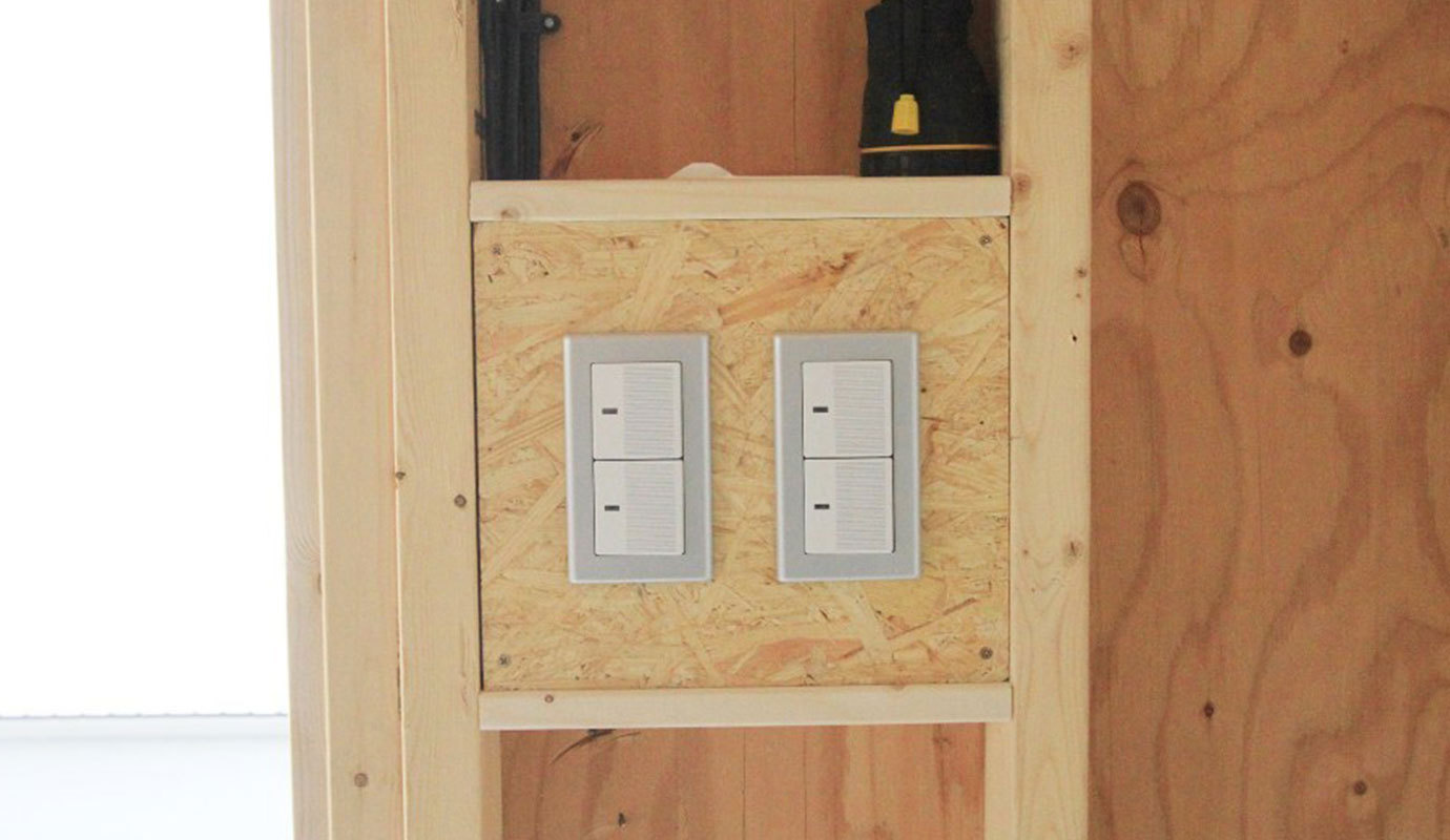 小屋裏のあるガレージ G-ATTICK